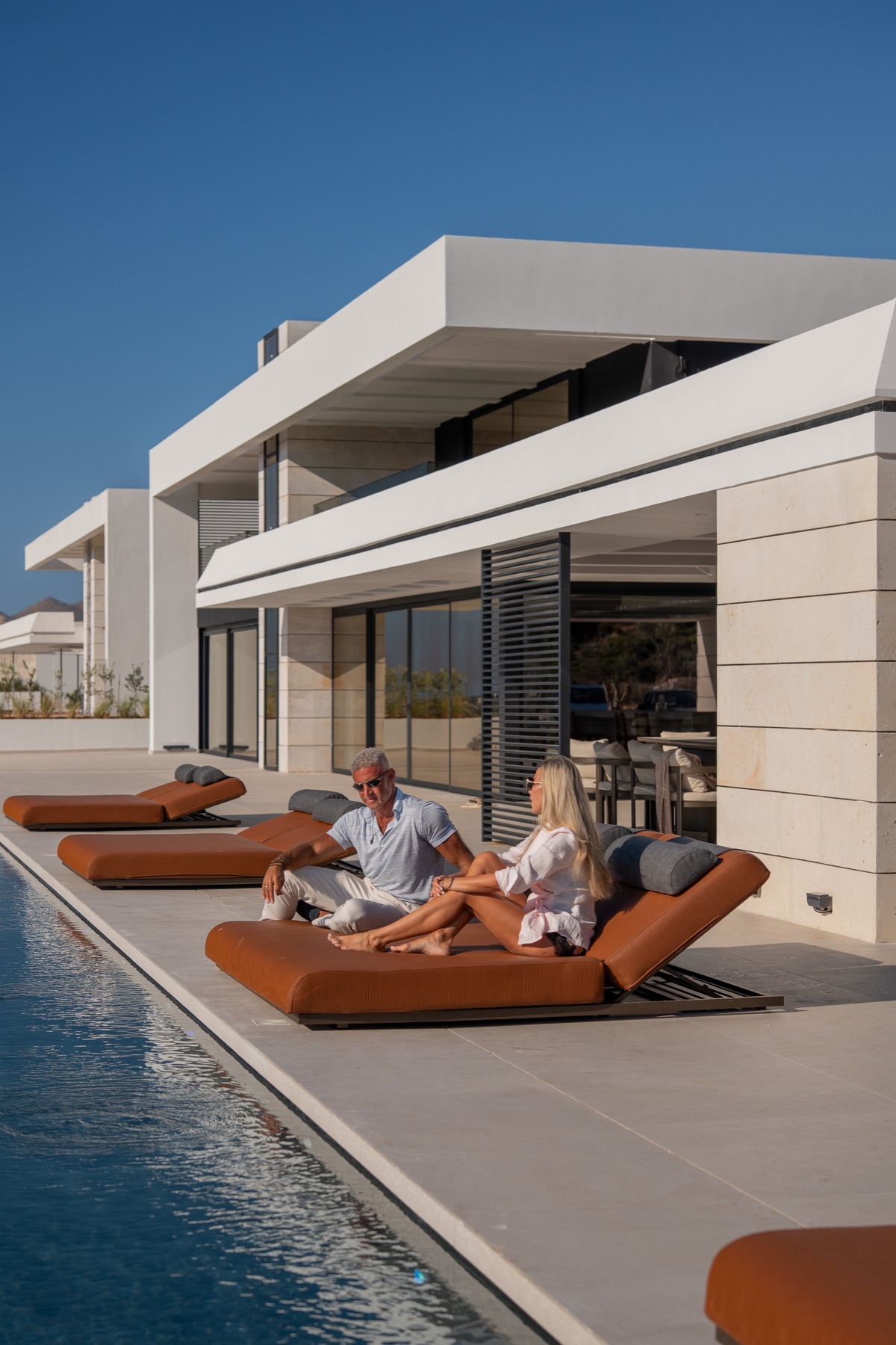 A relaxed afternoon beside the pool